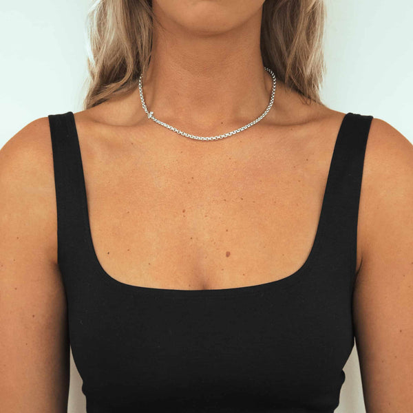 Slender Lily-Jane Necklace